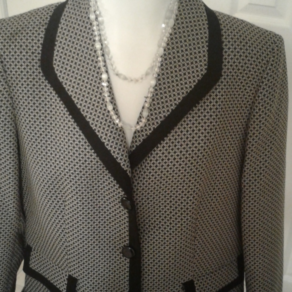 jacket - Picture 2 of 3